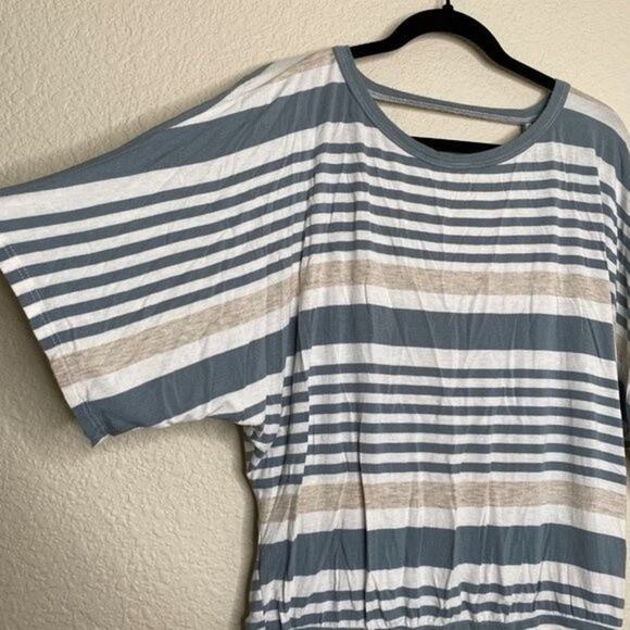 Daytrip Striped Open Back Bat Wing Top XS - Picture 2 of 6